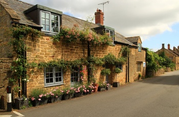 England, Somerset - idyllisk hus i landsbyen Montacute
