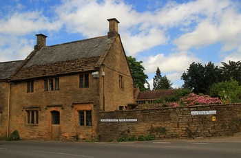 England, Somerset - smukt sandstenshus i byen Montecute