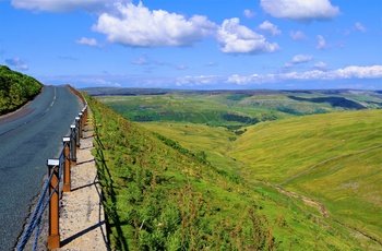 England, Yorkshire - smuk udsigt fra Buttertub Pass i Yorkshire Dales.jpg
