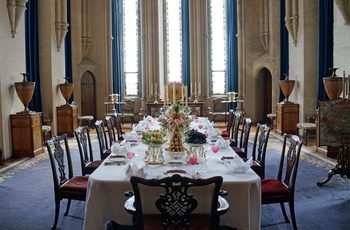 Elegant spisesal i Arundel Castle i West Sussex, England