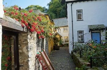 Skæve huse i Clovelly i Devon, England