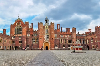 Hampton Court Palace i Sydengland