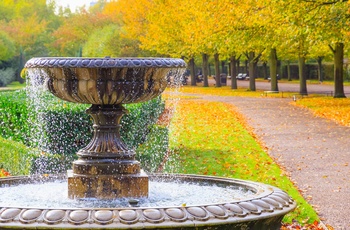 Regents Park om efteråret, London i England