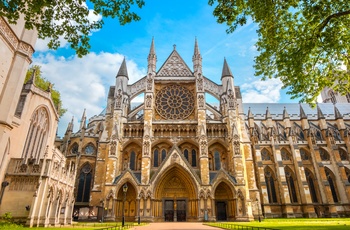 Westminster Abbey på en sommerdag i London, England