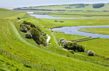 Det smukke naturområde Cuckmere Haven i South Downs Nationalpark, England