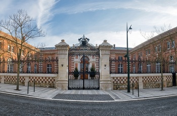 Champagnehus i byen Epernay