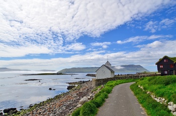 Kirkjubøur kirke på øen Streymoys, Færøerne