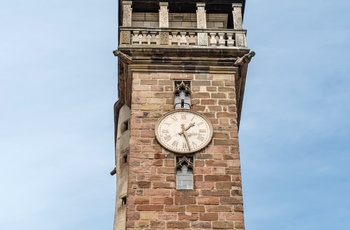 Jacquemart-tårnet  i den elegante provinsby Moulins i Allier departementet - Frankrig