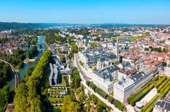 Luftfoto af byen Pau i det sydvestlige Frankrig
