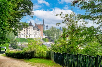 Udsigt til slottet Château de Pau i byen Pau - det sydvestlige Frankrig