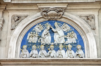 Detaljer fra Alle Helgens kirke (All-Saints Church) i Firenze 