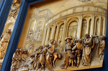 Bronzedørene til dåbskapellet i Firenze, Italien