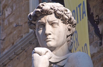 Kopi af David statuen foran Palazzo Vecchio i Firenze, Toscana