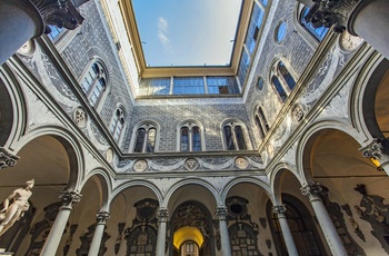 Gårdsplads i Palazzo Medici Riccardi i Firenze