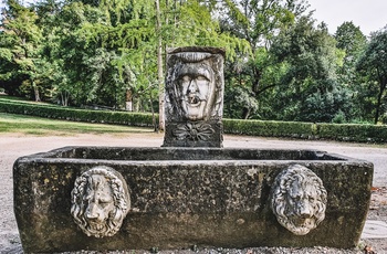 Vandtrug i Villa Demidoff parken nær Firenze i Toscana