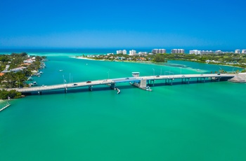 Bro i byen Sarasota i det vestlige Florida