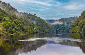 Gordon-floden i Franklin-Gordon Wild Rivers National Park - Tasmanien