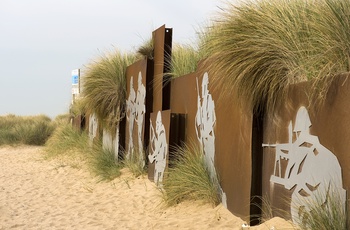 Frankrig, Normandiet, Juno Beach - minder fra 80års dagen for den allierede landgang på stranden