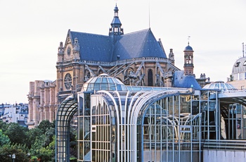 Forum des Halles og Saint Eustache Katedralen i Paris