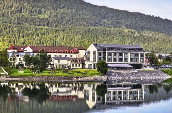 Fru Haugans Hotel fra vandet, Norge