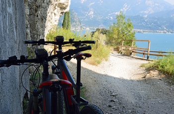 På mountainbike rundt om Gardasøen, Norditalien