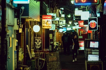 Golden Gai Shinjuku Tokyo - Foto: Marcel Ardivan Unsplash