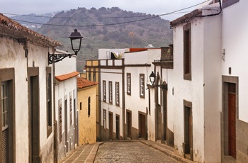 Hyggelig gade i Arucas på Gran Canaria, Spanien