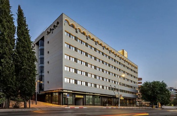 Granada Center - Facade