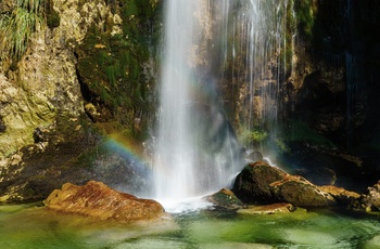 Grunas vandfaldet i Theth National Park - Albanien