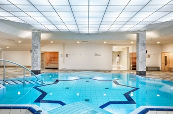 H+ Hotel Wiesbaden Niedernhausen - Pool