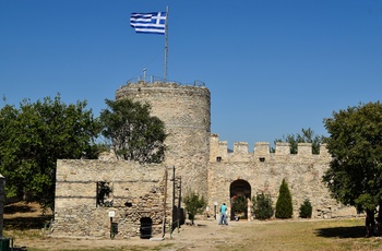 Den gamle fæstning i havnebyen Kavala - Grækenland