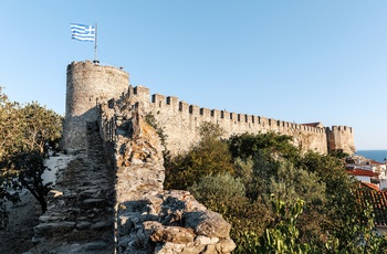 Den gamle fæstning i havnebyen Kavala - Grækenland