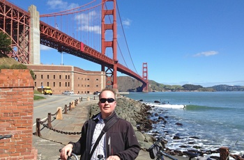 Henrik på cykel, San Francisco - rejsespecialist i Aalborg