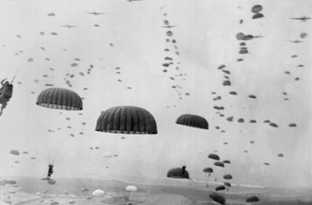 Holland, Arnhem - britiske faldsskærmssoldater under operation Market Garden