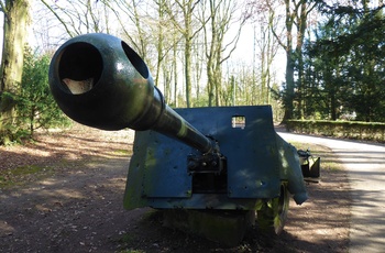 Holland, Arnhem, Osterbeek - efterladt britisk kanon efter operation Market Garden