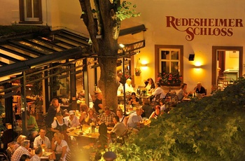 Hotel Rüdesheimer Schloss - Terrasse