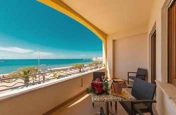 Hotel Riva del Sole i Cefalu på Sicilien - Udsigt fra Deluxe