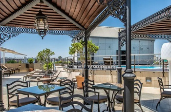 Hotel Sevilla Center - Restaurant og pool