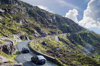 Vej mod Conor Pass på Ring of Kerry - Irland