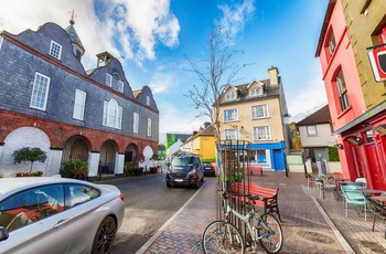 Irland, County Cork - farverige huse i Kinsale