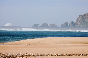 Irland, County Donegal - de fem klipper der har givet navn til Five Finger Beach