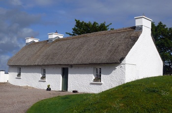 Irland, County Donegal - smukt hus i Glencolmcille Folk Village