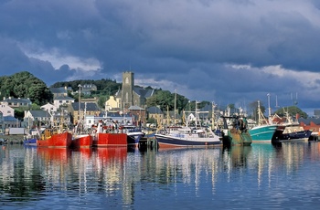 Irland, County Donegal - trawlere i Killybegs havn