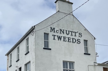 Irland, County Donegal - væveriet McNutt's fine gamle hus i Downings