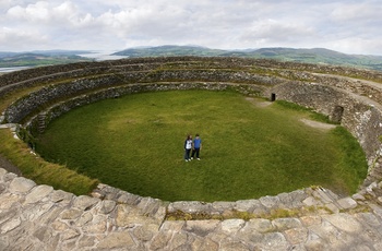 Irland, County Donegal, Burt - det gamle stenfort An Grianan of Aileach (Foto - Tourism Ireland)