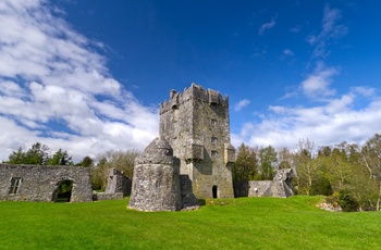 Irland, County Galway - det bastante Aughnanure Castle 