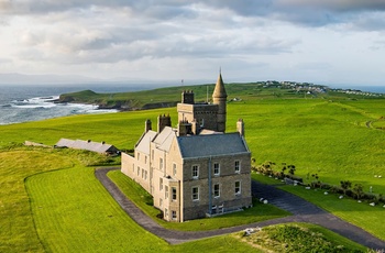 Irland, County Sligo - Classiebawn Castle ligger tæt på den smukke kyst