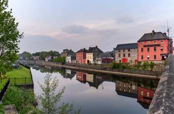 Irland, Kilkenny - huse ved floden Nore