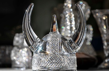 Irland, Waterford - House of Waterford Crystal, Crystal Viking Helmet