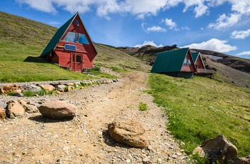 Små hytter i bjergområdet Kerlingarfjöll - Island